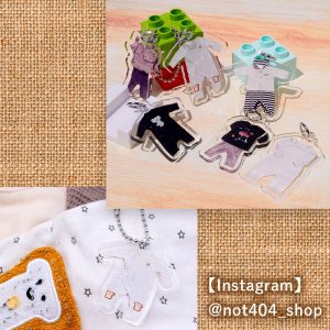 思い出の服たちをアクリルキーホルダーに！
